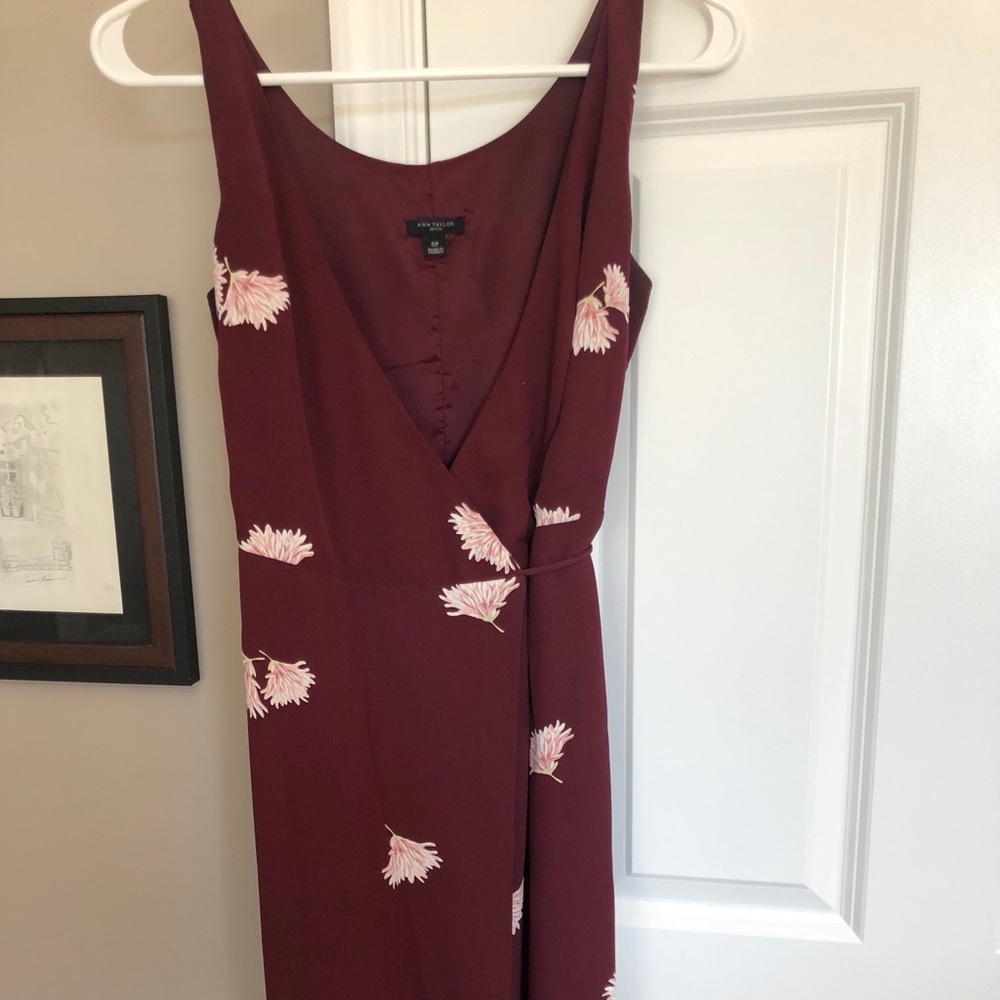 ANN TAYLOR Red wrap dress